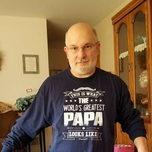 Meet your Posher, Dennis